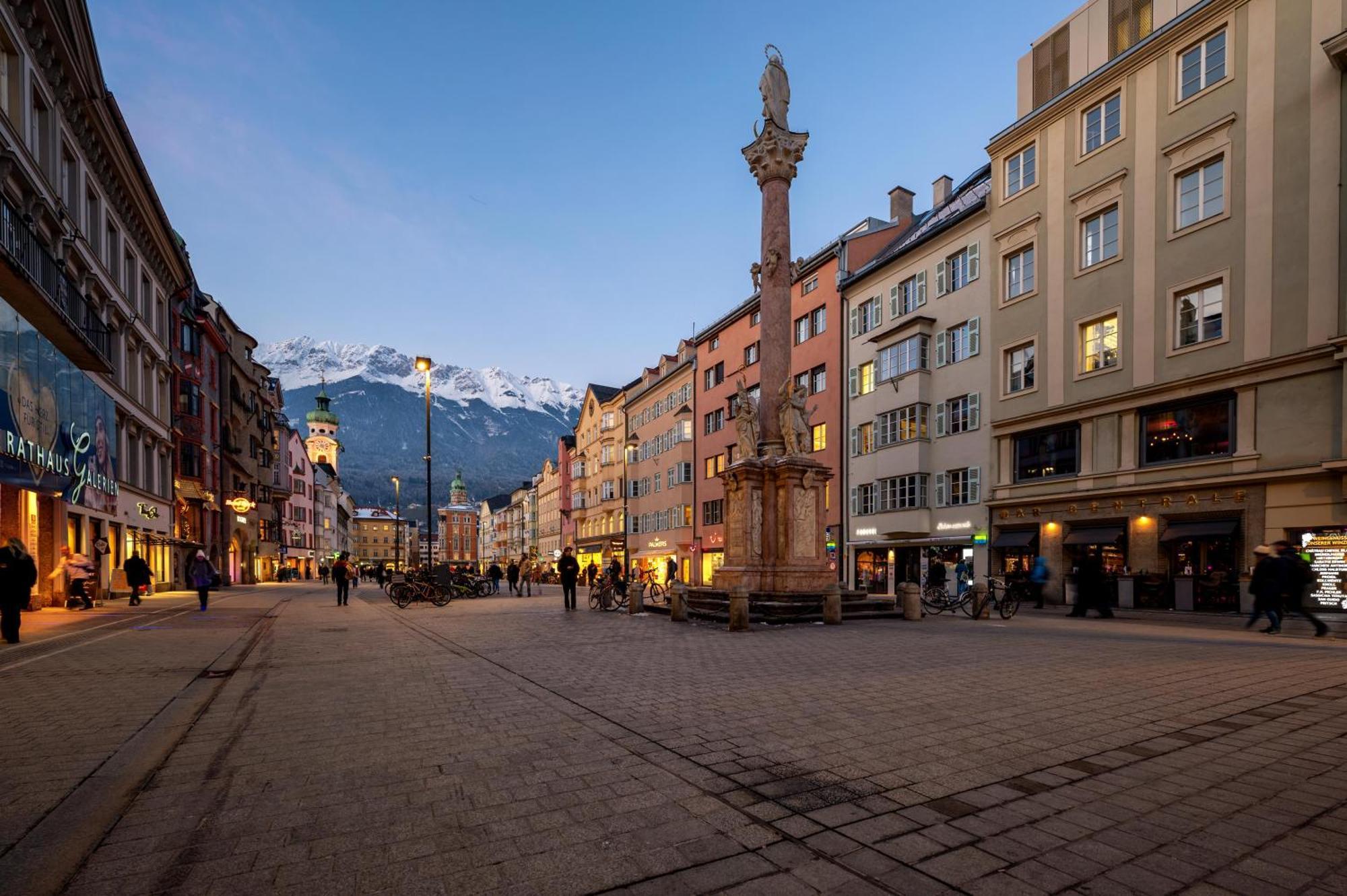 Binders Budget City-Mountain Hotel Innsbruck Exteriör bild